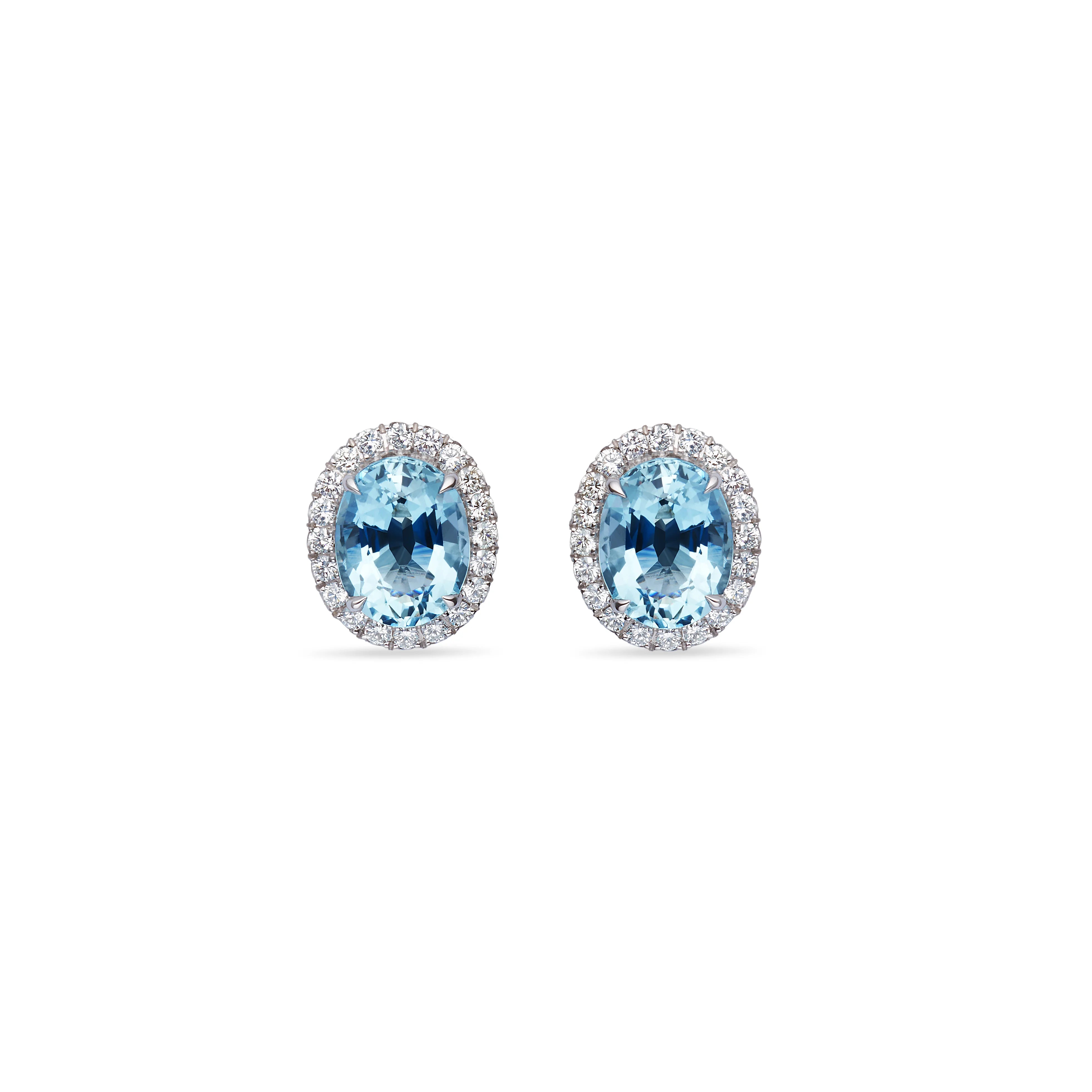 Boucles d'oreilles aigues-marines ovales entourée de diamants
