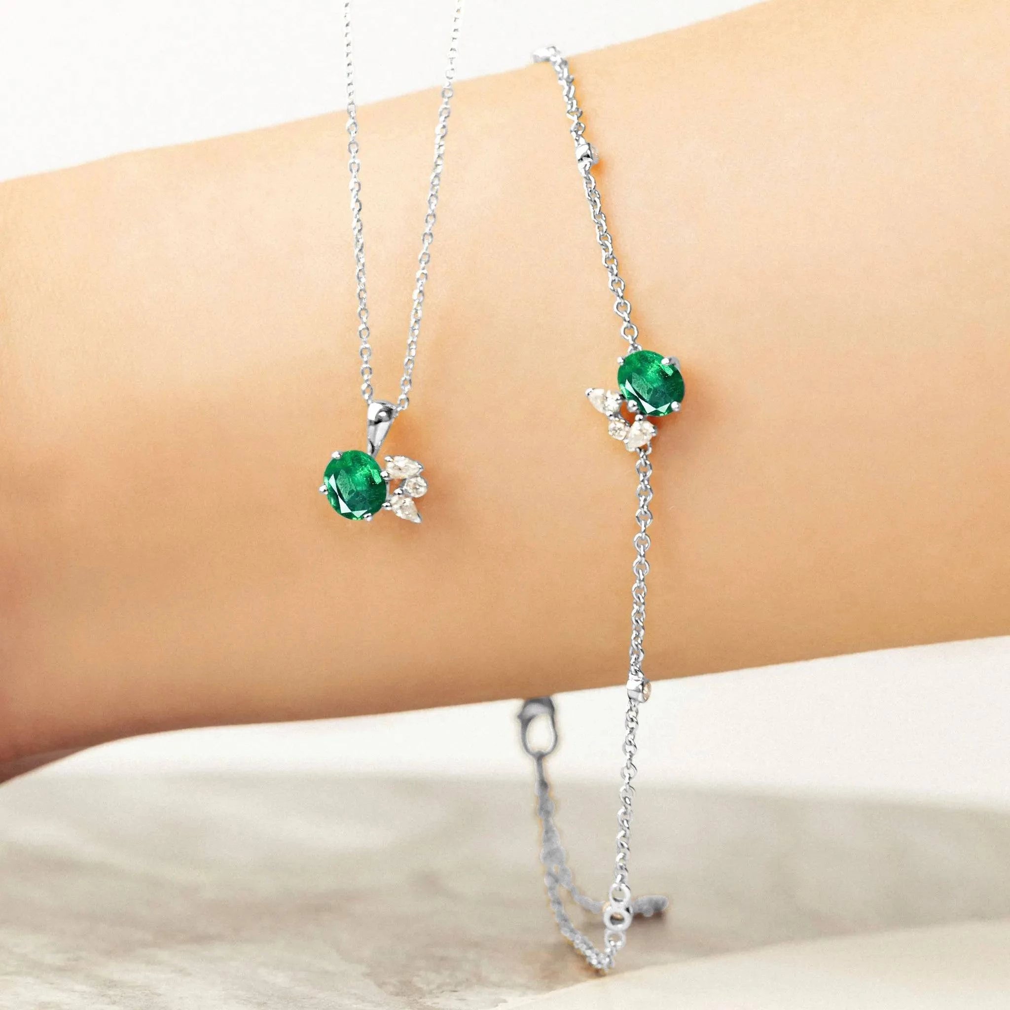 Bracelet en Or 18 Carat avec Emeraude et Diamants - Moribana - Politains